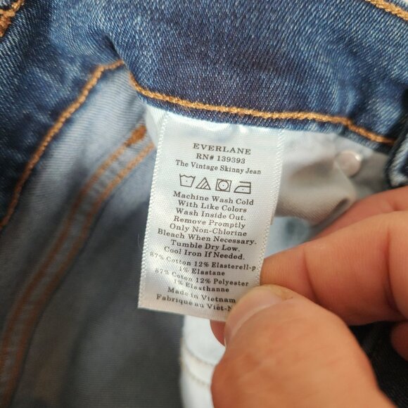 Everlane Vintage Skinny Jeans Womens 25 Regular Blue Button Fly Raw Hem Minimali - Picture 13 of 15